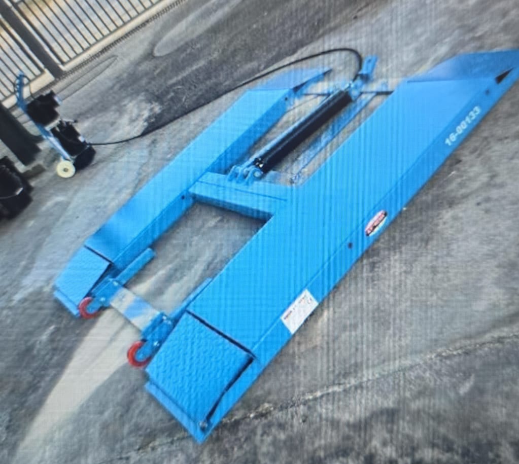 LOW RISE PAD LIFT BLUE 6,000LBS.