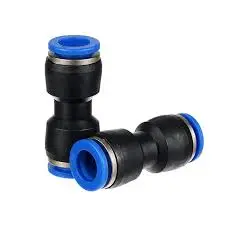 8MM BULKHEAD UNION PLASTIC 101-08